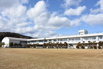 旧白川中学校